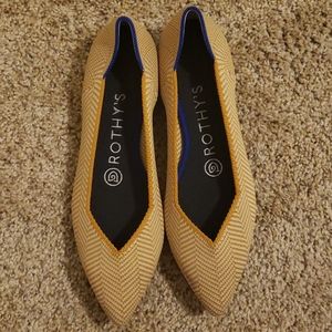 Rothys flats